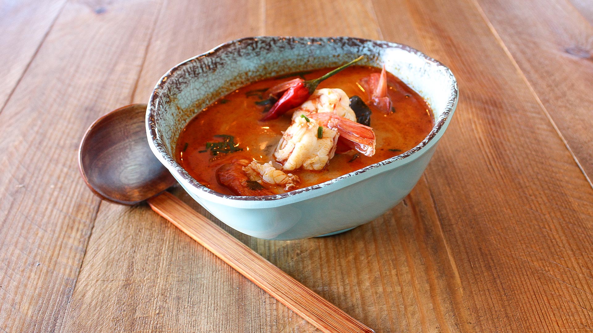 15-Tom-Yum-Sopa
